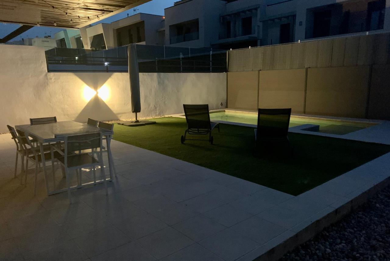 Chalet Con Piscina Privada A 25 Min De Madrid Arroyomolinos Exterior photo