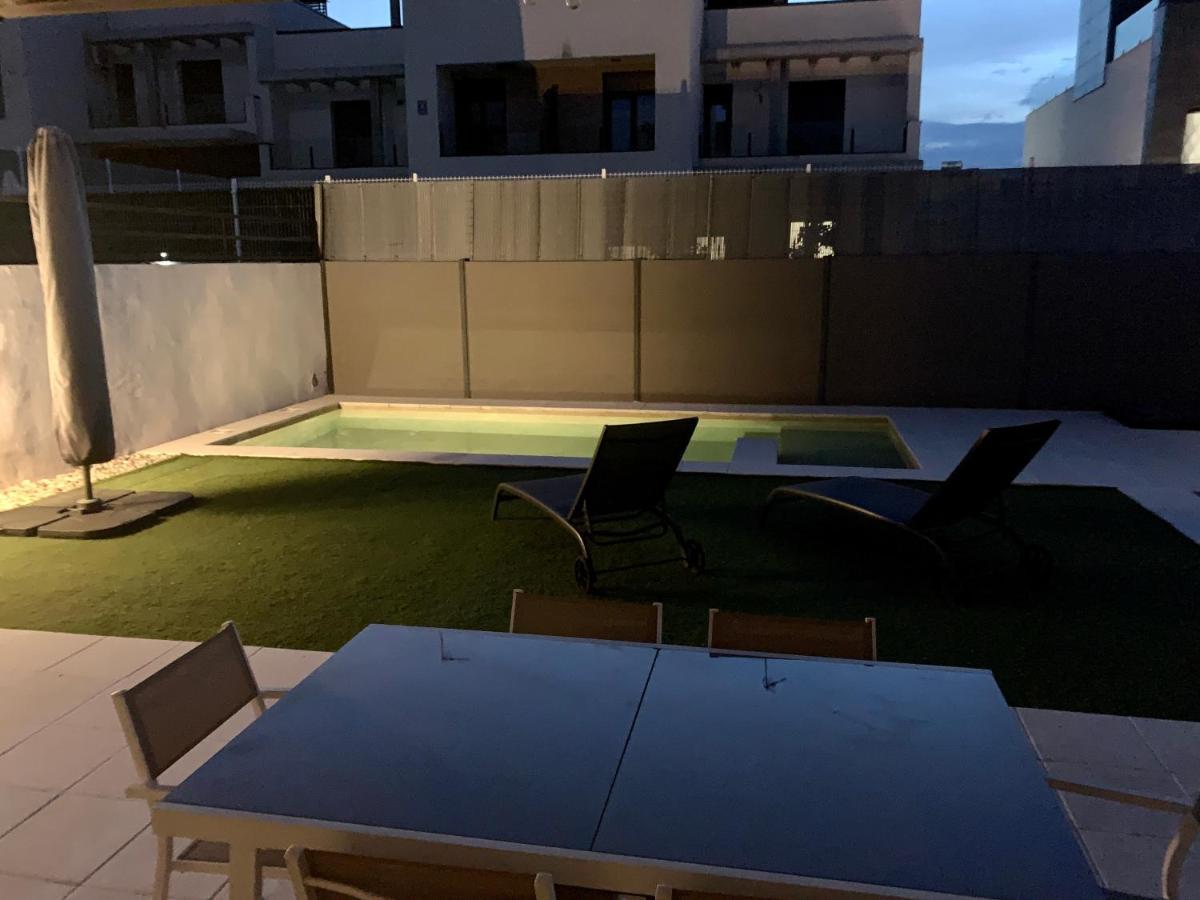 Chalet Con Piscina Privada A 25 Min De Madrid Arroyomolinos Exterior photo